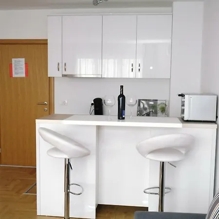 Haus Zora Ferienwohnung 7 * 모슈체니체