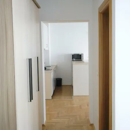 Haus Zora Ferienwohnung 7 Apartment Moscenice